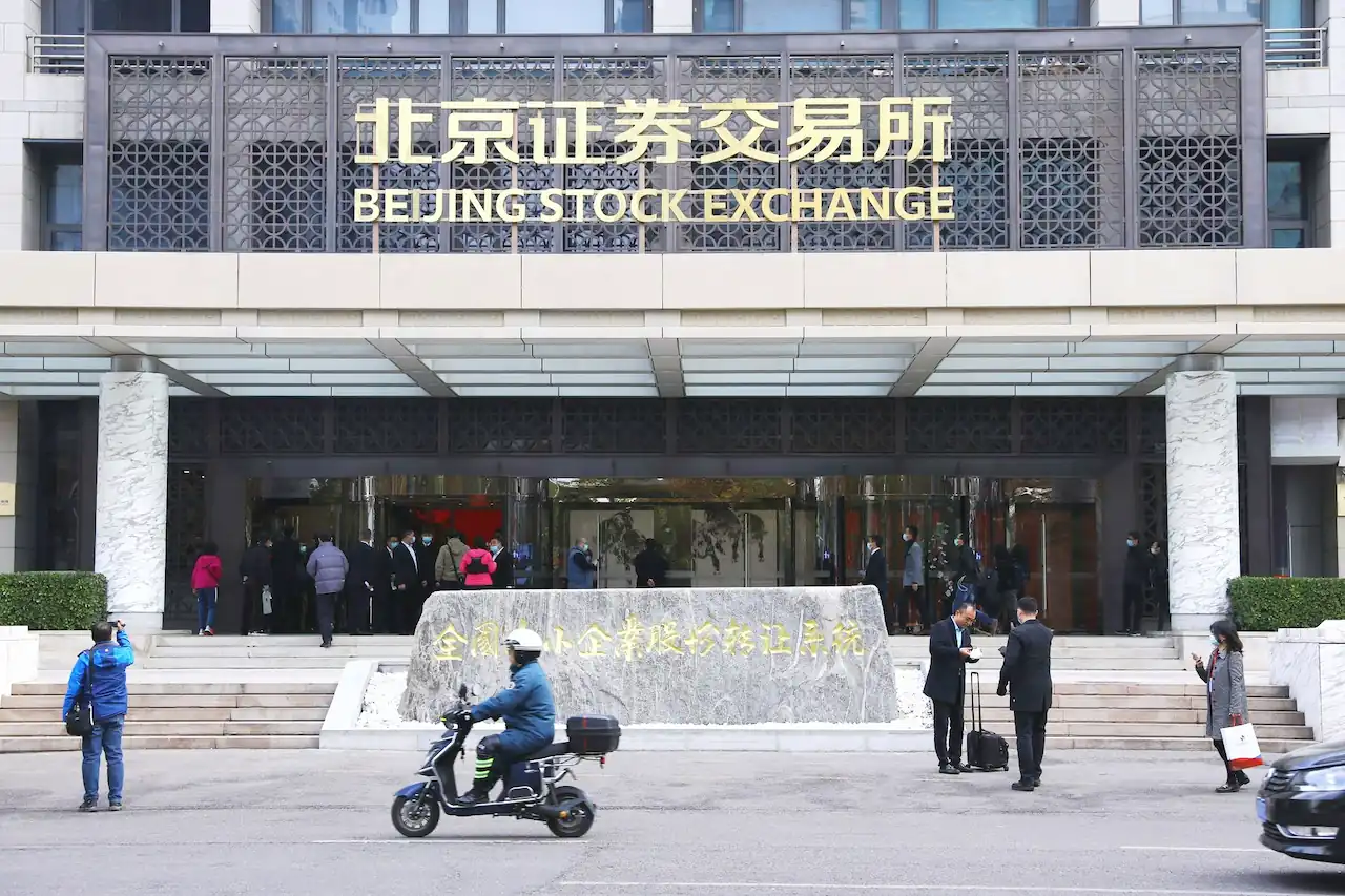 China-Reduces-Stamp-Duty-on-Securities-Transactions-to-Boost-Investor-Confidence