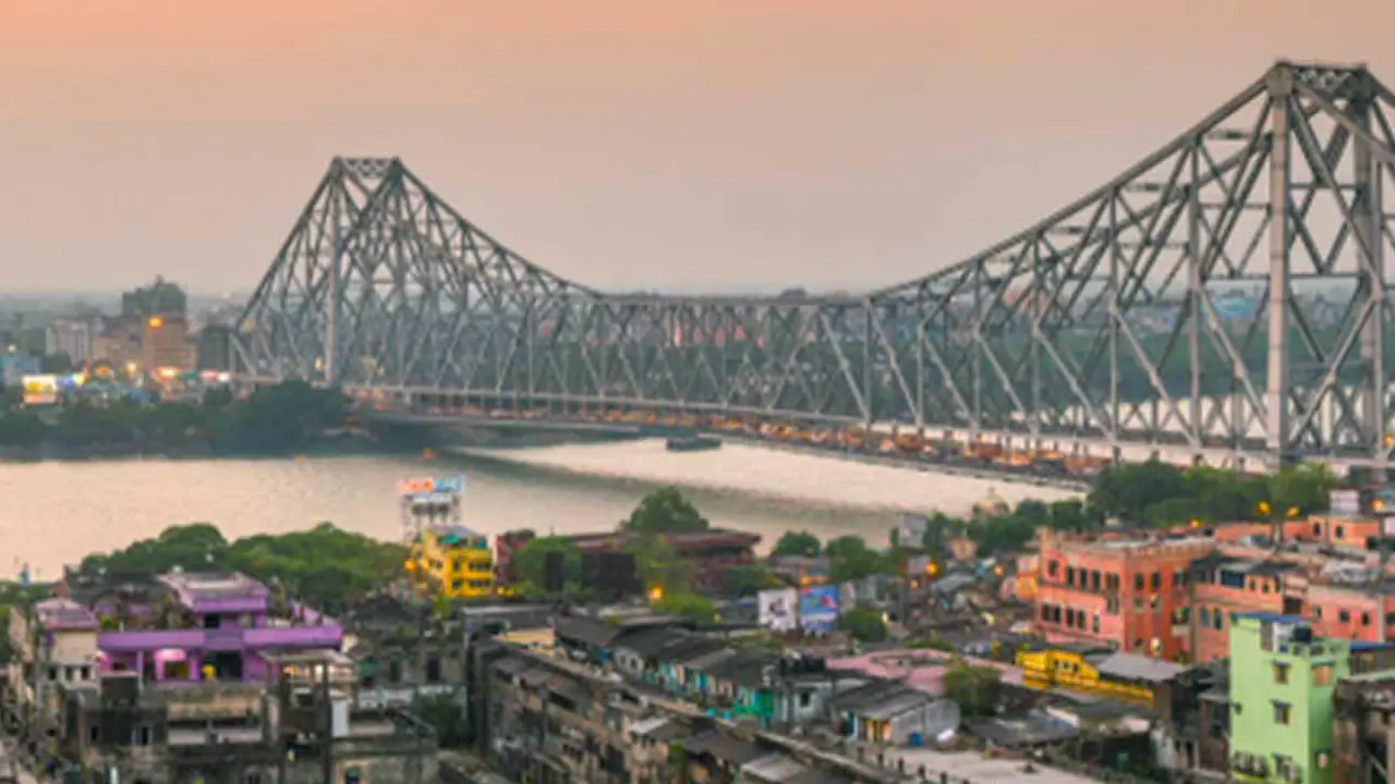 Kolkata-Real-Estate-Market-Thrives-Home-Sales-Revenue-Surges-by-19-percent-to-₹9025-Crore-Until-September